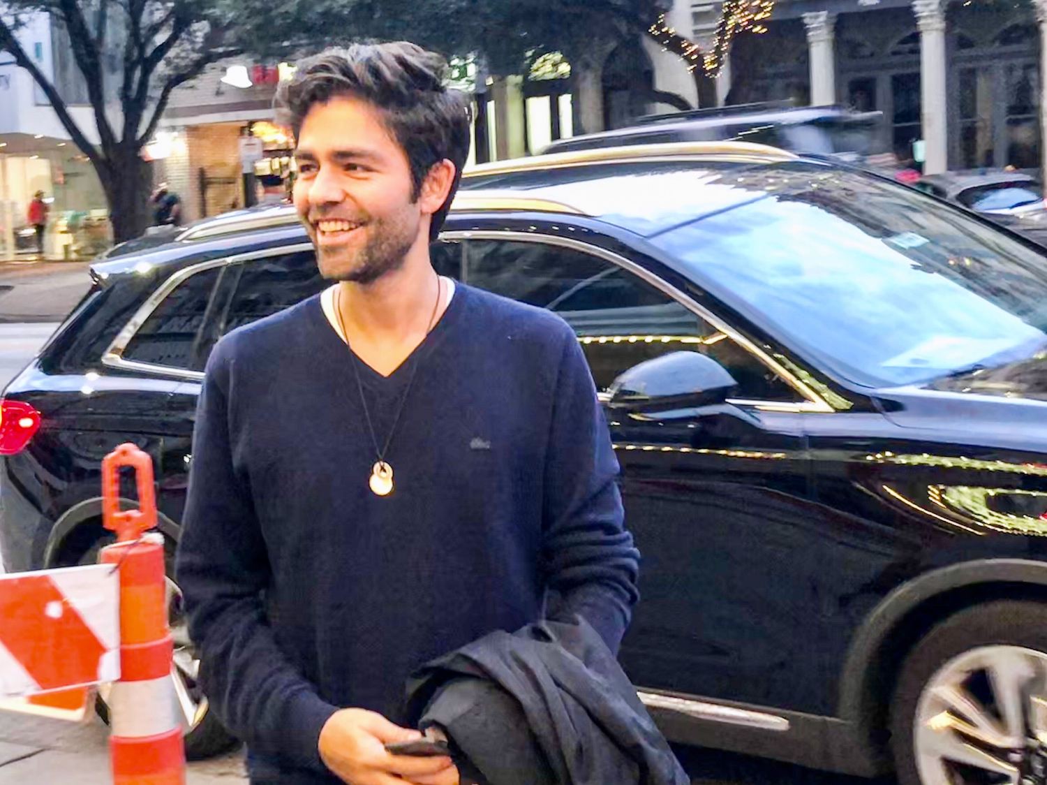 Image from iOS-2 Adrian Grenier