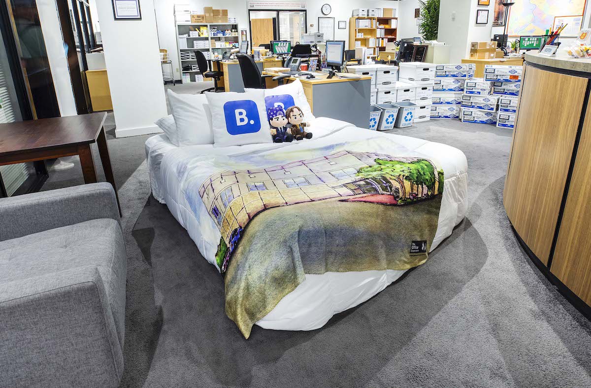 booking.com039sall-nighterattheofficeexperience1 the office