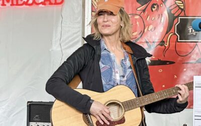 Renee Zellweger Stars In New Music Video With CM Talkington