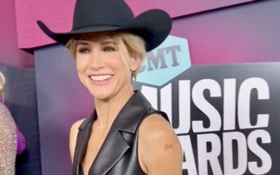 Jen Landon Talks Matthew McConaughey and More on CMT Awards Red Carpet
